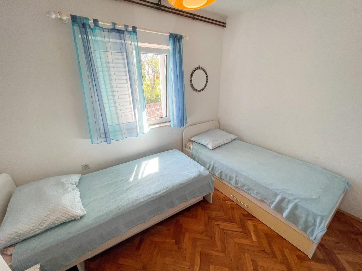 Apartmani Leonarda Jadranovo Buitenkant foto