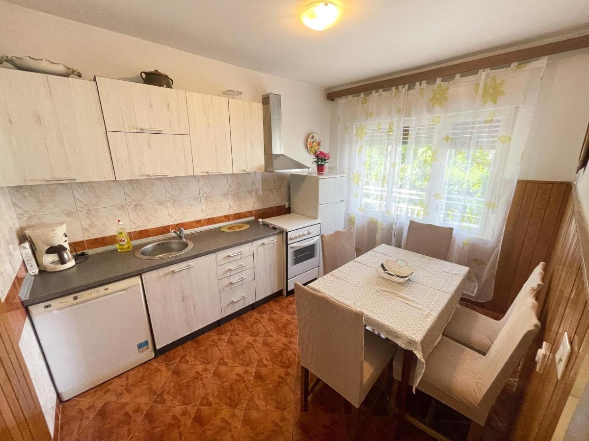 Apartmani Leonarda Jadranovo Buitenkant foto